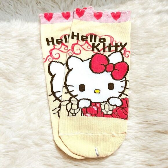 Sanrio Hello Kitty White Yellow Pink Socks Set Of 3 Pairs - Picture 5 of 5